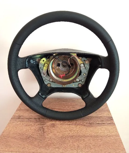 Mercedes C140 W140 W124 Steering Wheel Image 7