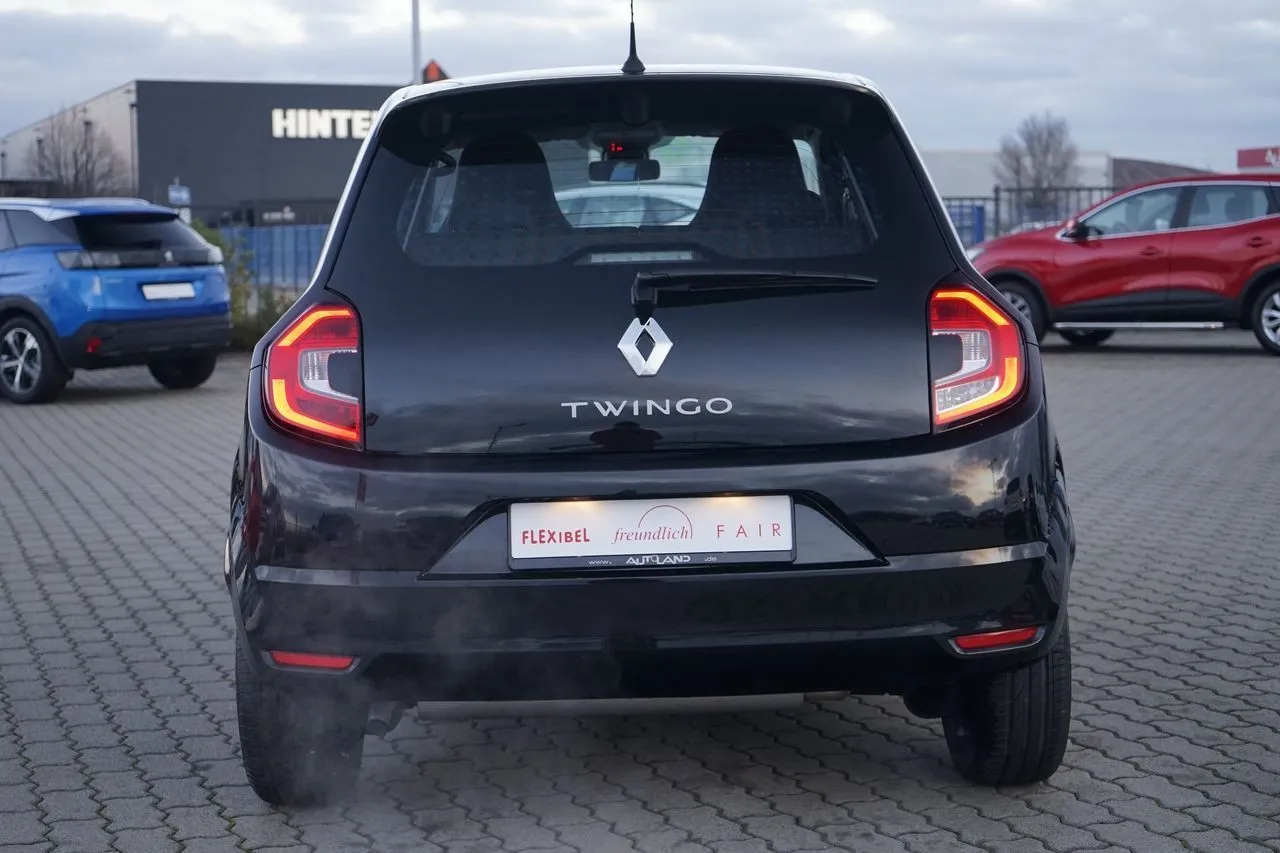 Renault Twingo Limited SCe 75...  Image 3