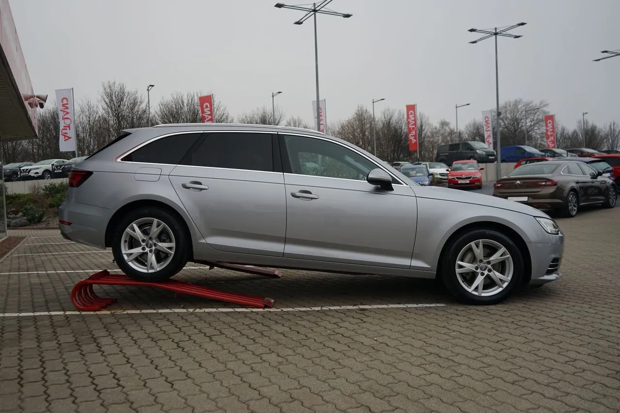 Audi A4 2.0 TDI Avant sport Navi...  Image 2